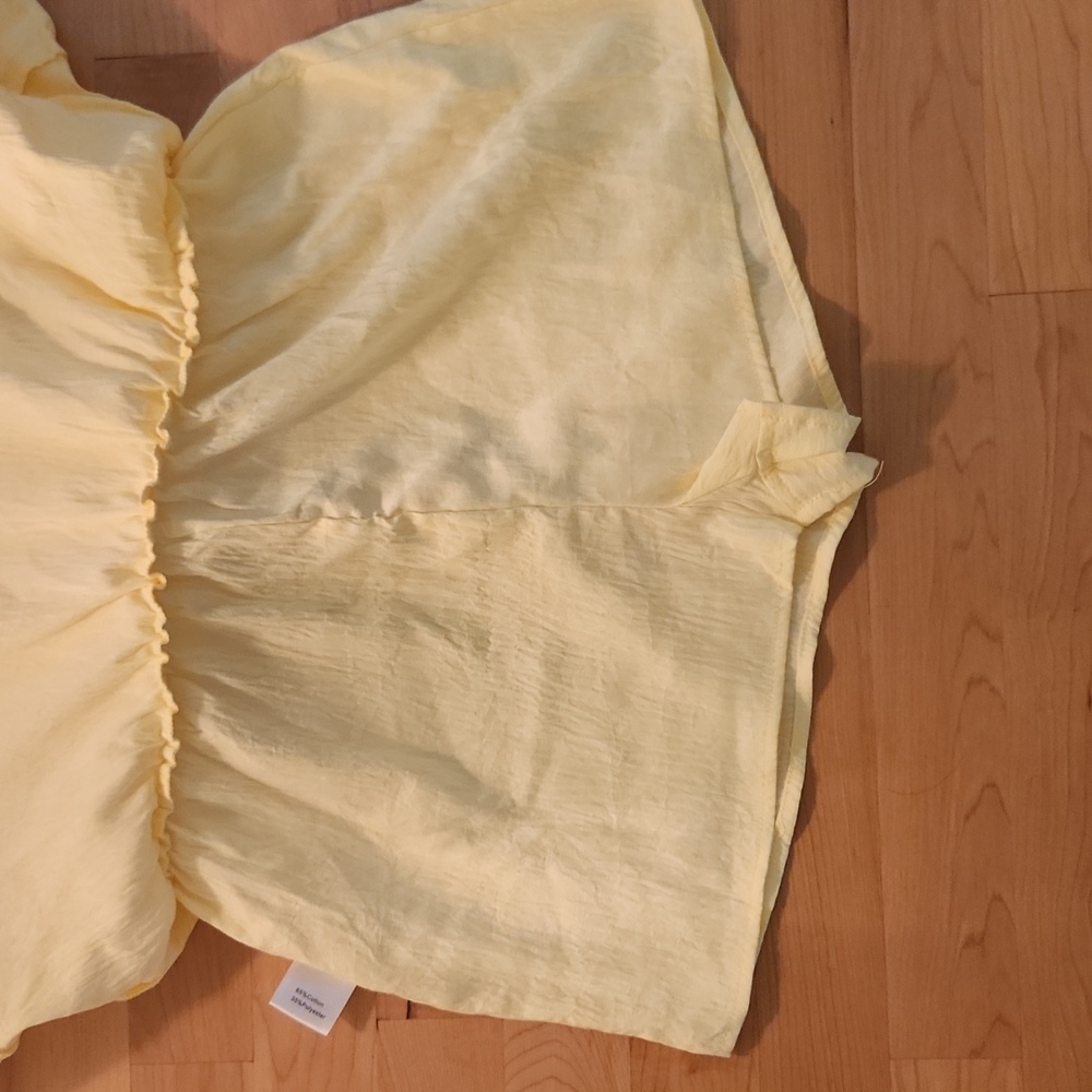 Yellow Ruffled Mini Skirt/Shorts - Picture 4 of 4